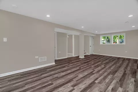 Living - 16633 Paulina St, Markham, IL 60428 photo 4 of 4