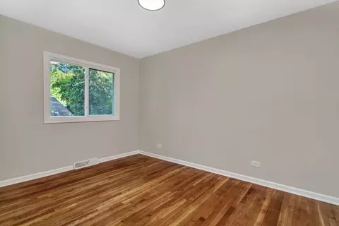 Bedroom - 16633 Paulina St, Markham, IL 60428 photo 3 of 6