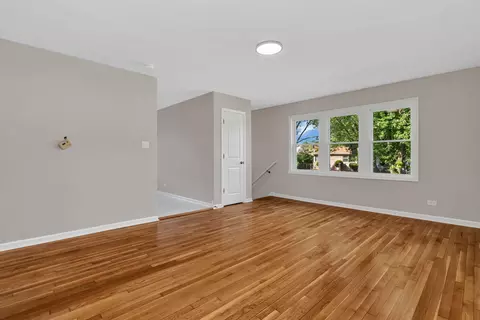 Living - 16633 Paulina St, Markham, IL 60428 photo 3 of 4