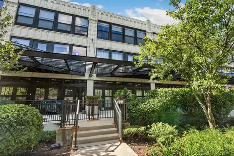 1151 W 14th Pl #136, Chicago, IL 60608