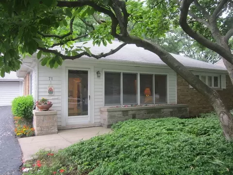 71 Cherry St, Park Forest, IL 60466