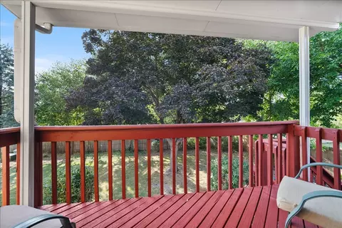 Exterior - 109 S Devonshire Dr, Bloomington, IL 61705 photo 3 of 5