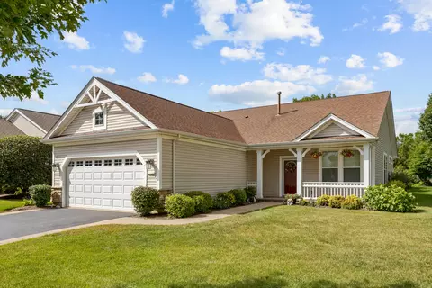 11734 Nottingham Dr, Huntley, IL 60142