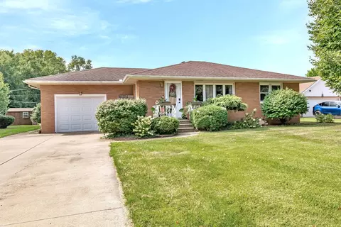 1505 E Bridge St, Streator, IL 61364
