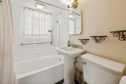 Bath - 4531 Grove Ave, Forest View, IL 60402 photo 1 of 2