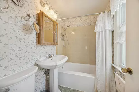 Bath - 4531 Grove Ave, Forest View, IL 60402 photo 2 of 2