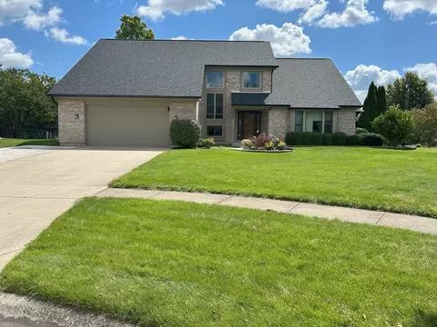 2560 Middle Queensbury Ct, Aurora, IL 60506