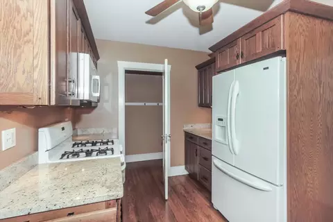 Kitchen - 315 N Commonwealth Ave, Elgin, IL 60123 photo 3 of 3