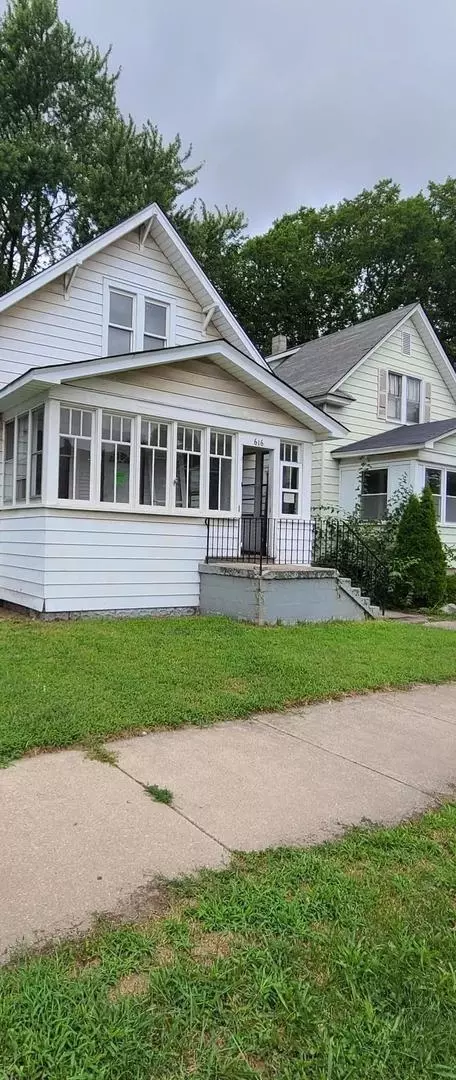 616 Ingraham Ave, Calumet City, IL 60409