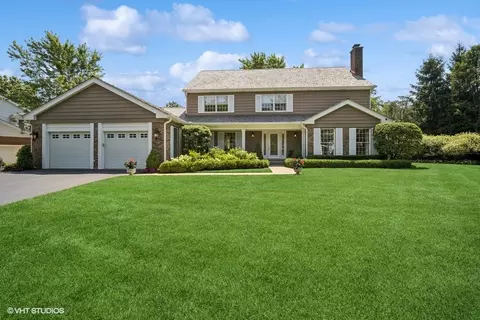 51 Heron Rd, Lake Forest, IL 60045