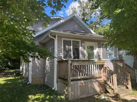 1260 E Bluff St, Marseilles, IL 61341