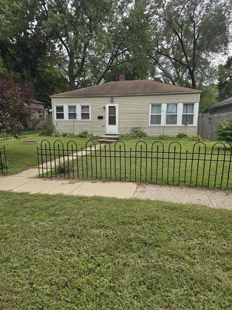 1916 Bell Ave, Rockford, IL 61103