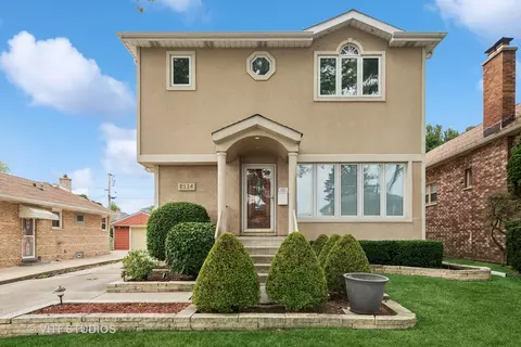8114 N Ottawa Ave, Niles, IL 60714