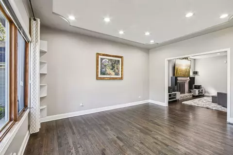 Living - 3224 Cumberland Trl, Olympia Fields, IL 60461 photo 2 of 3