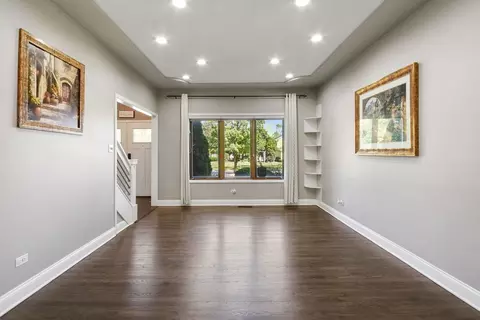 Living - 3224 Cumberland Trl, Olympia Fields, IL 60461 photo 1 of 3