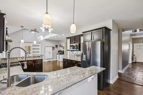 Kitchen - 3224 Cumberland Trl, Olympia Fields, IL 60461 photo 1 of 3