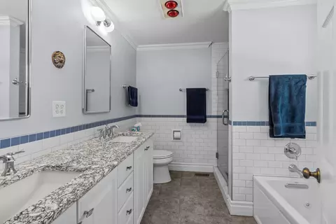 Bath - 19303 Mcguire Rd, Harvard, IL 60033 photo 1 of 2
