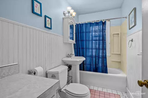 208 Ingleside Ave, Aurora, IL 60506 photo 8