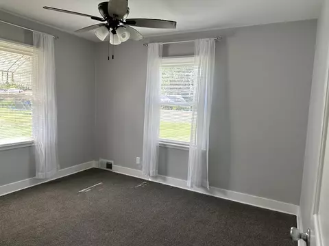 Bedroom - 500 W Winfield St, Morrison, IL 61270 photo 3 of 4