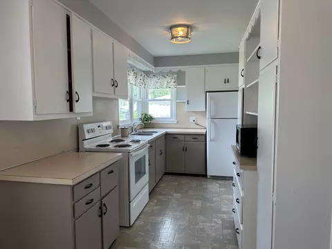Kitchen - 500 W Winfield St, Morrison, IL 61270 photo 2 of 2