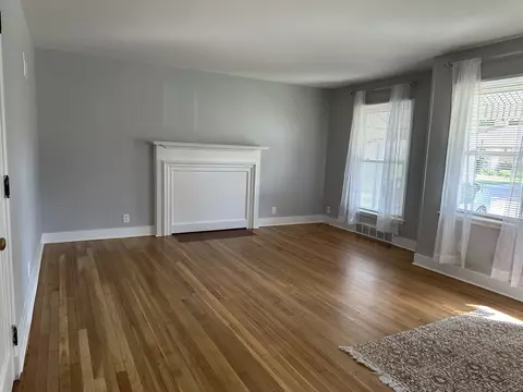 Living - 500 W Winfield St, Morrison, IL 61270 photo 1 of 2