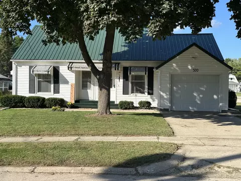 500 W Winfield St, Morrison, IL 61270