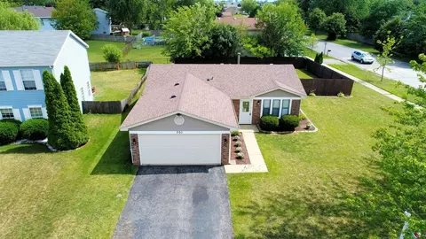 701 Melissa Dr, Bolingbrook, IL 60440