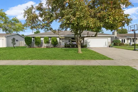 24519 S Edwin Dr, Channahon, IL 60410