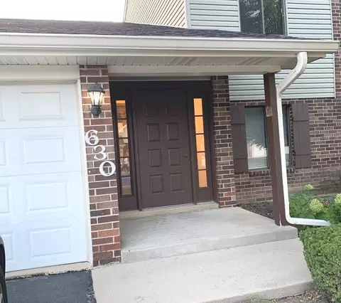 630 Cross Creek Dr #BB2, Roselle, IL 60172