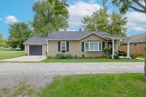 347 E Hydraulic Ave, Yorkville, IL 60560
