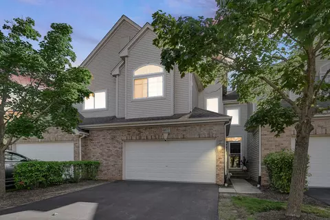 6077 Delaney Dr #20-2, Hoffman Estates, IL 60192