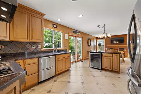 Kitchen - 1336 Vernon Ln, Bartlett, IL 60103 photo 1 of 6