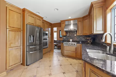 Kitchen - 1336 Vernon Ln, Bartlett, IL 60103 photo 4 of 6