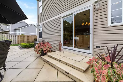 Exterior - 1336 Vernon Ln, Bartlett, IL 60103 photo 3 of 9