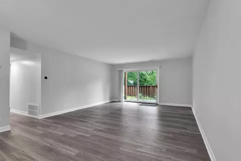 4418 Euclid Ave #1B, Rolling Meadows, IL 60008 photo 8