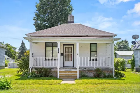 305 W Grant St, Streator, IL 61364