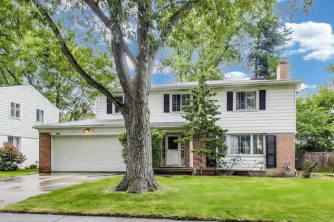 1849 Stockton Dr, Northfield, IL 60093