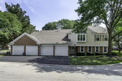 673 Pembridge Ln #B, Prospect Heights, IL 60070