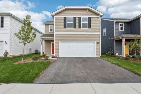 2945 Rainier Dr, Pingree Grove, IL 60140
