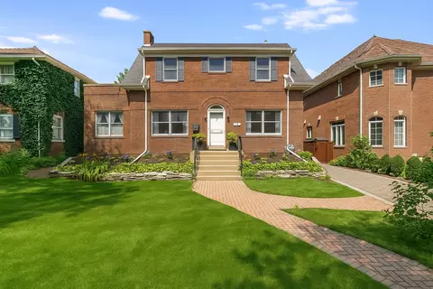 230 N Wisner St, Park Ridge, IL 60068