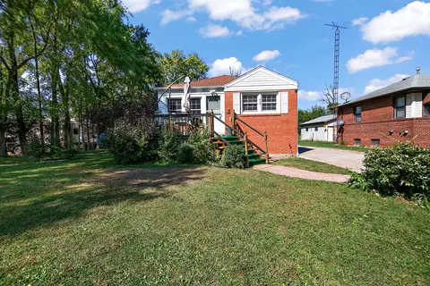 428 W 6th St, Momence, IL 60954