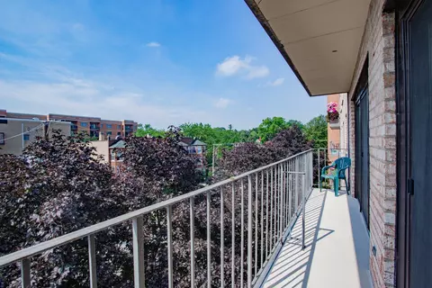 1660 E Thacker St #3B, Des Plaines, IL 60016 photo 6