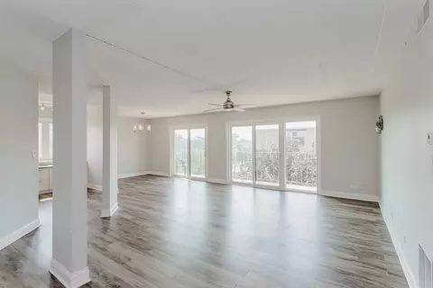 1660 E Thacker St #3B, Des Plaines, IL 60016 photo 11