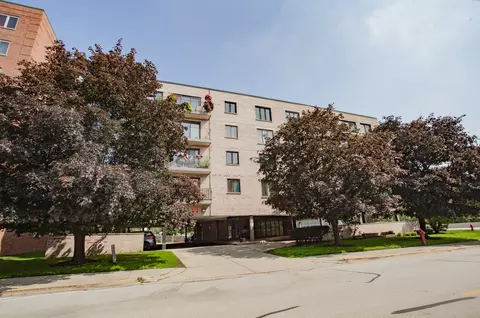 1660 E Thacker St #3B, Des Plaines, IL 60016 photo 2