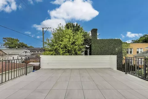 3840 W Cornelia Ave, Chicago, IL 60618 photo 42