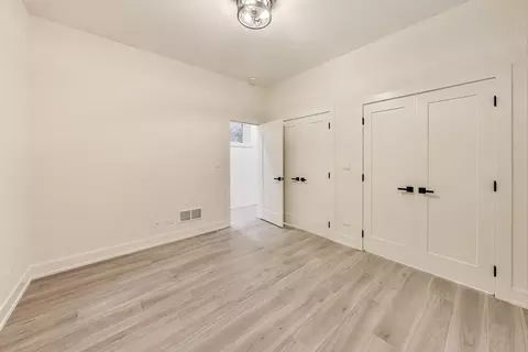 3840 W Cornelia Ave, Chicago, IL 60618 photo 36