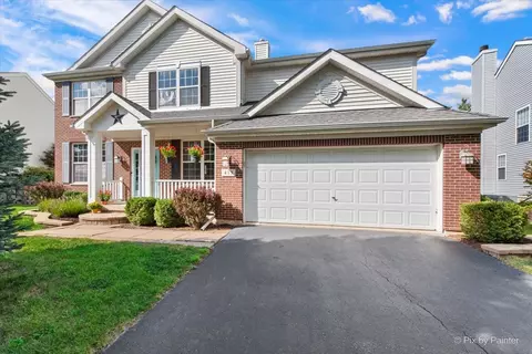 413 Messenger Cir, North Aurora, IL 60542