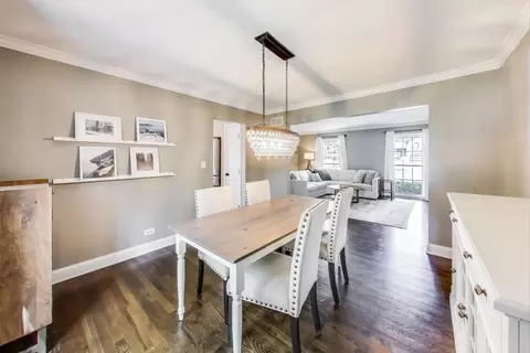Dining - 1562 Burning Trl, Wheaton, IL 60189 photo 2 of 4
