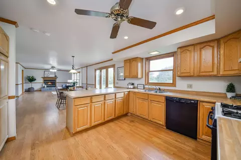 10 N085 Trails End, Elgin, IL 60124 photo 5
