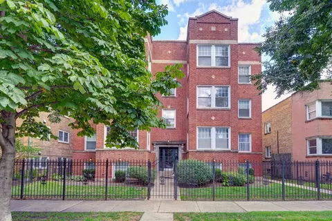 123 Callan Ave #2N, Evanston, IL 60202